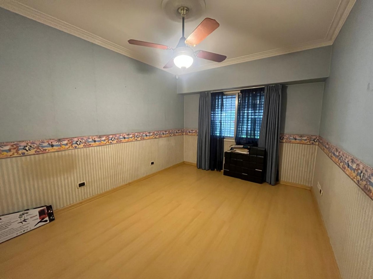 Chalet en Olivos: 6 ambientes en venta