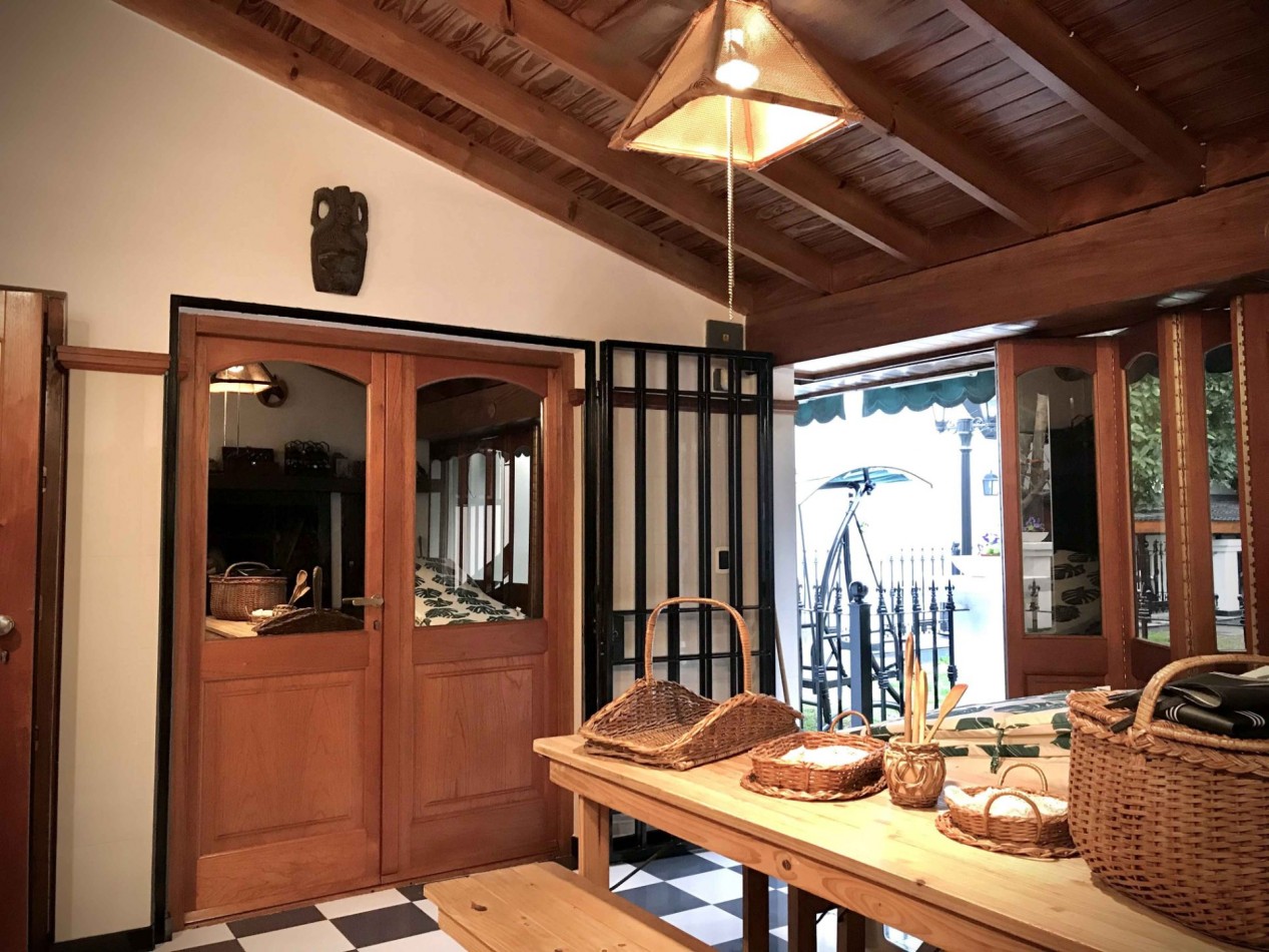 Chalet en Olivos: 6 ambientes en venta