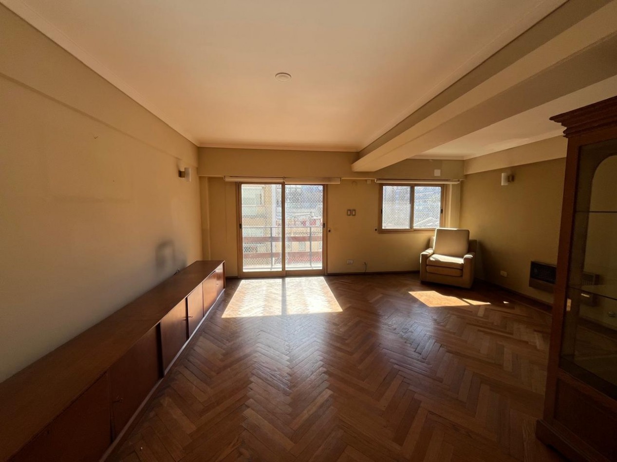Piso 3 amb. con escritorio Belgrano R en venta Olazabal y Av. Cramer