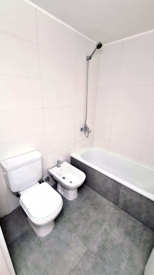3 ambientes cfte. San Telmo en venta