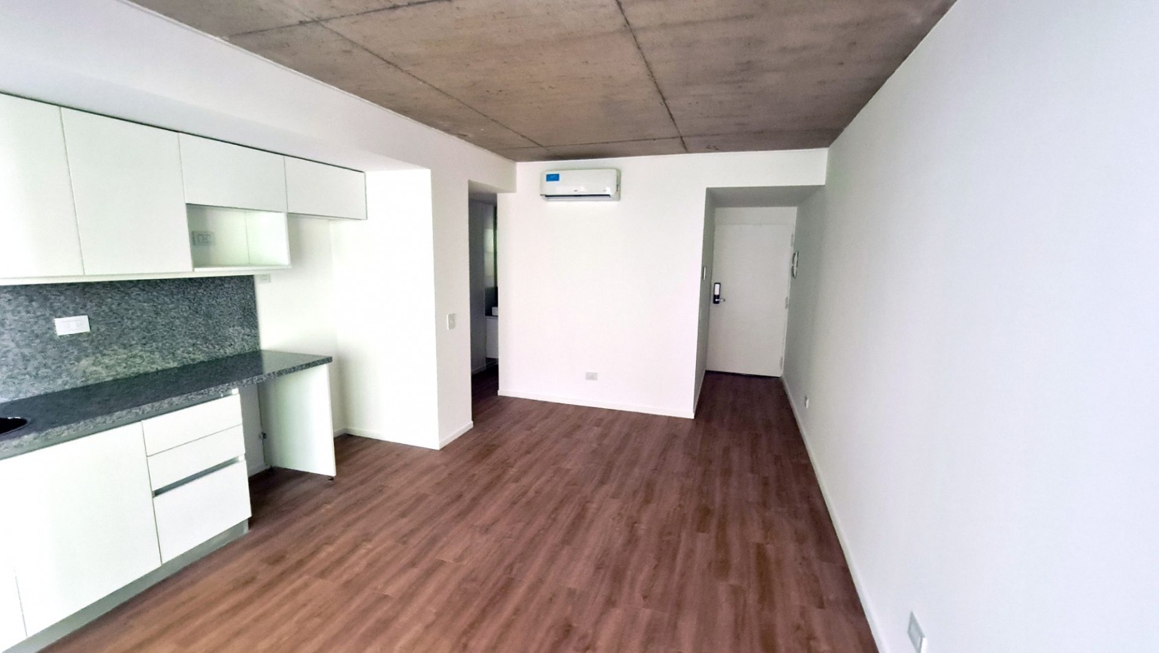 3 ambientes cfte. San Telmo en venta