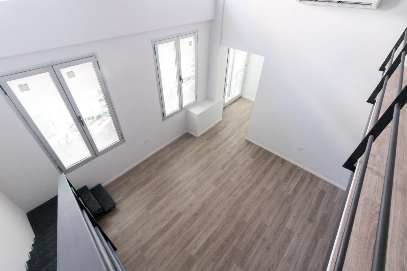 Loft en PB al frente Barracas en venta