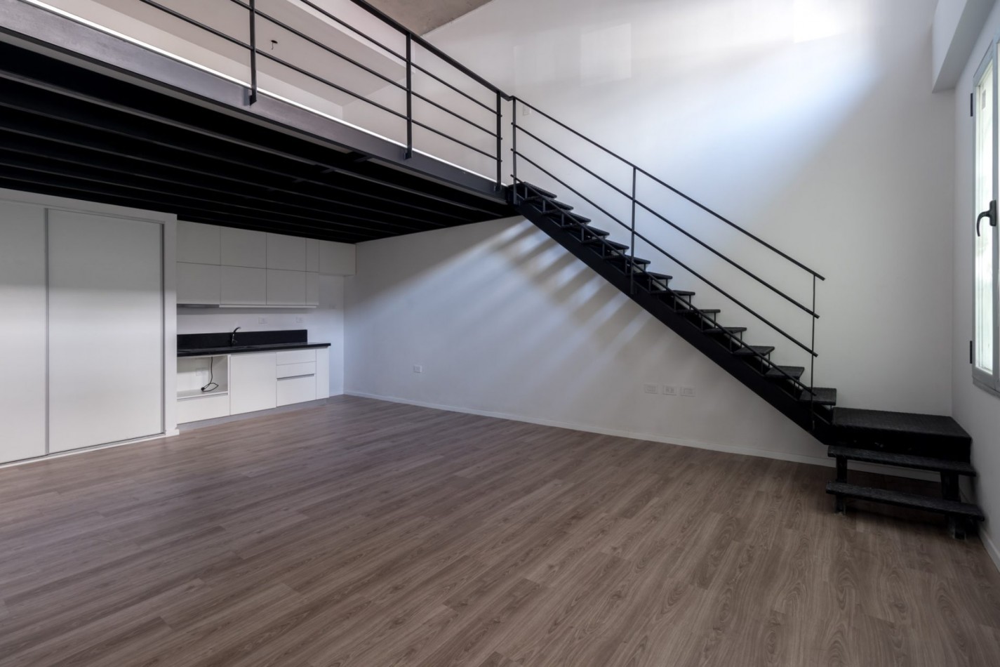 Loft en PB al frente Barracas en venta