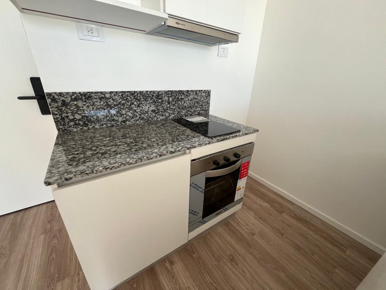 2 ambientes con balcon en San Telmo a estrenar