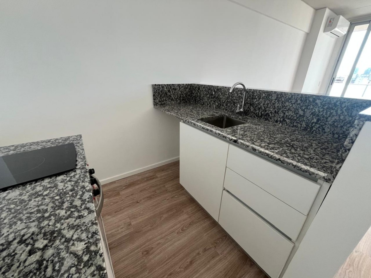 2 ambientes con balcon en San Telmo a estrenar