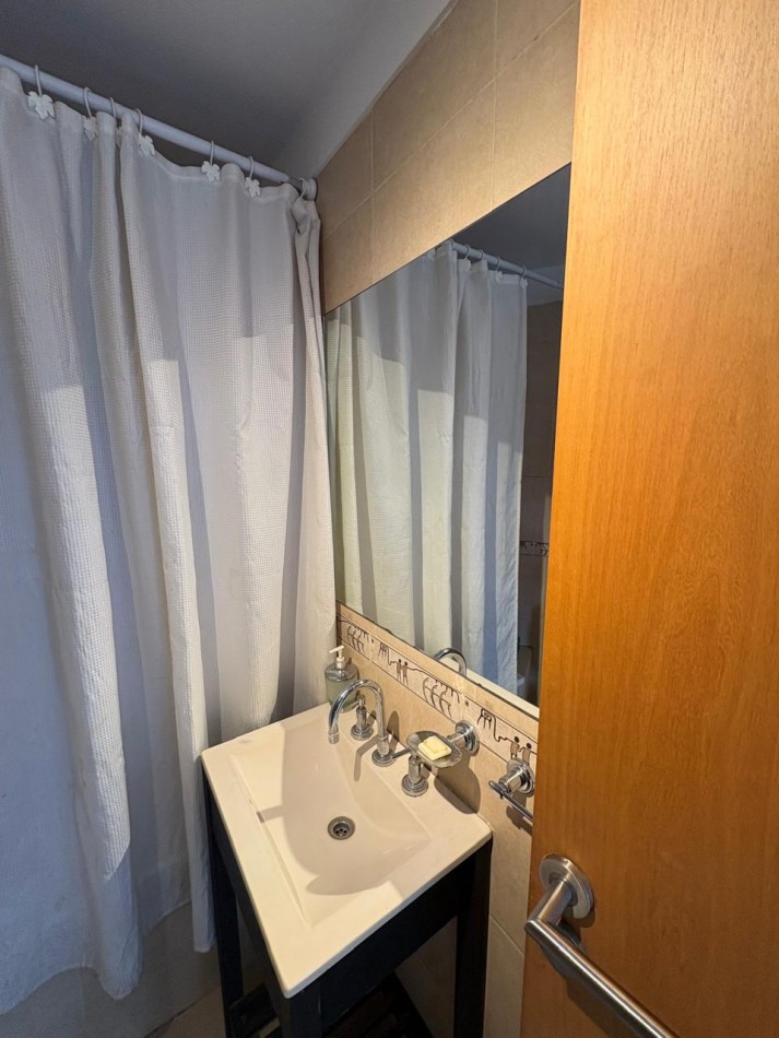Monoambiente con balcon Caballito en venta