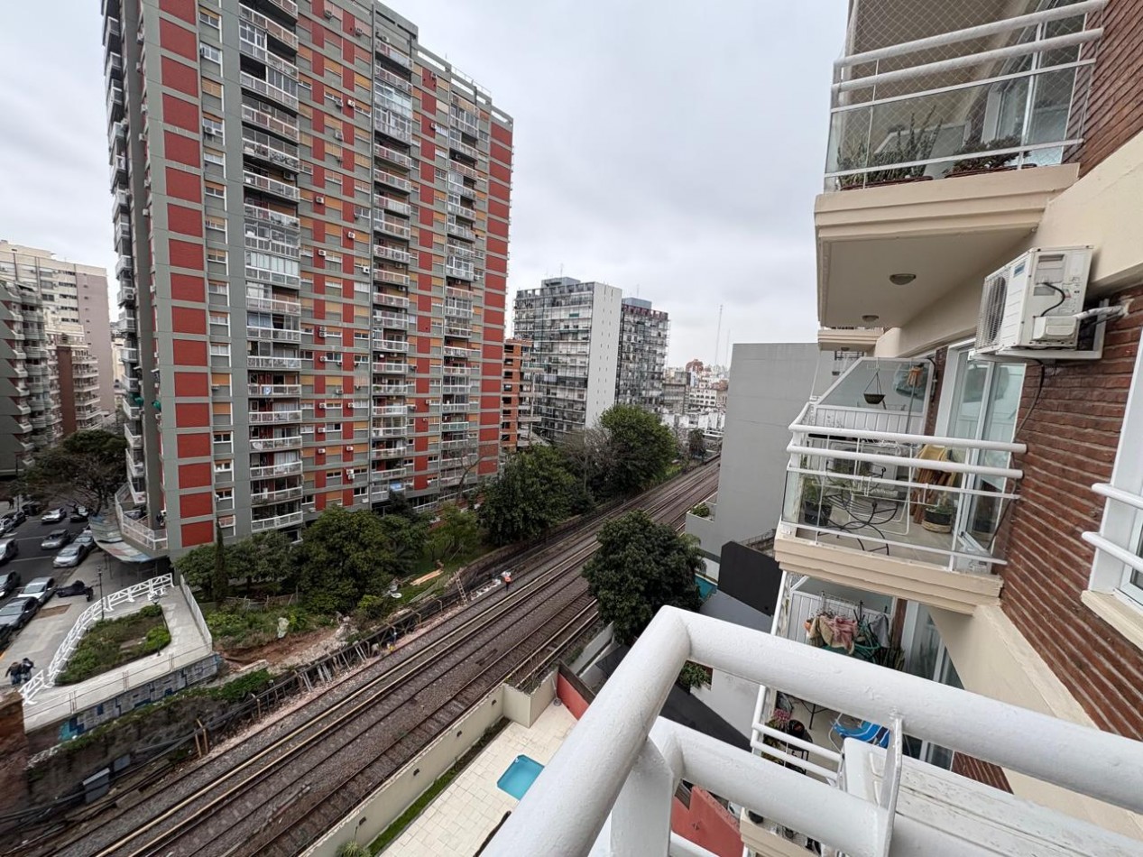 Monoambiente con balcon Caballito en venta